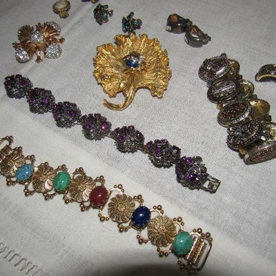 Lot 161 - Vintage Jewelry Lot $55.00  