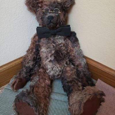 Lot 140: 1998 Judy Senk Bear with Bowtie and Glasses