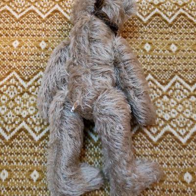 Lot 141: 2003 Judy Senk Bear with Key Limited Edition 1 of 6