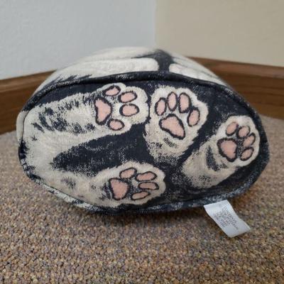 Lot 143: Plush Sitting Cat