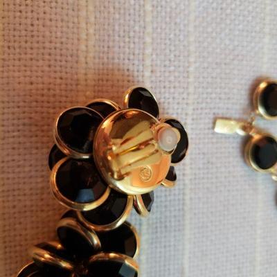 Lot 163: Swarovski Crystal Necklace and Earrings 