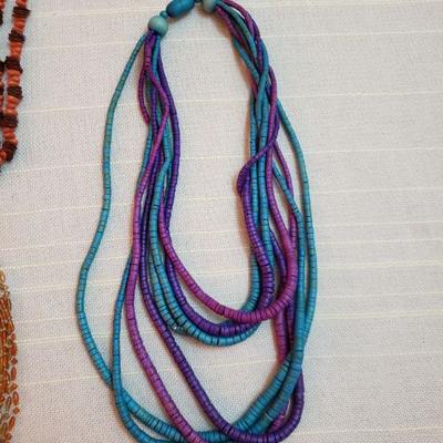 Lot 164: Necklace lot