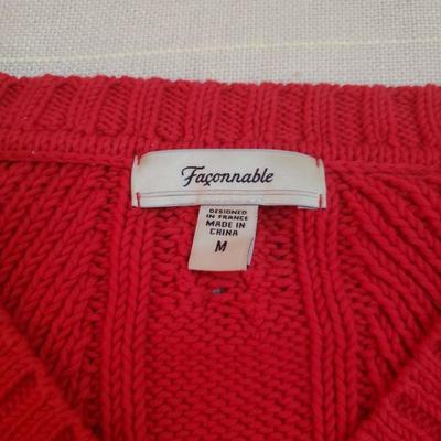 Lot 177: FaÃ§onnable Red Sweater