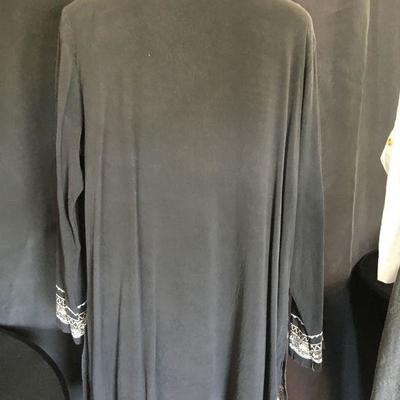 5 Pieces curated by our fashion stylist XL - 1X Charcoal picks Reborn, Sacred Thread, Soft Surroundings, Cathy Daniels  LOT#154