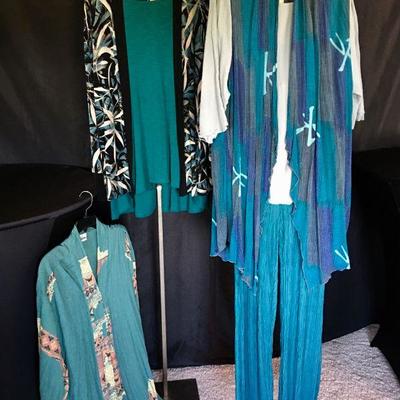 Curated 6 Pieces of Jade / Emerald & Black Blouses Pants Jackets Shirts: Simple People, Soft Surroundings, Chicos, Coldwater Creek...