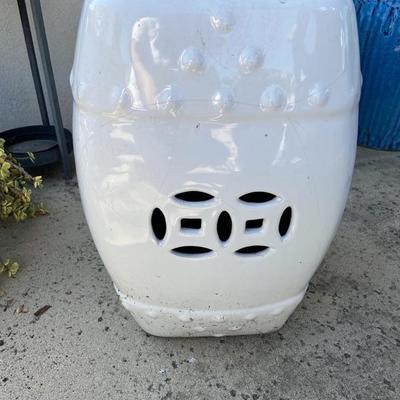 CHINESE CERAMIC STOOL WHITE 