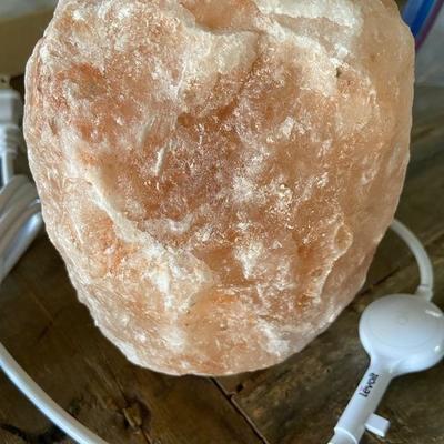HIMALAYAN PINK SEA SALT LAMP LEVOIT