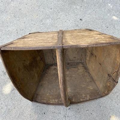 ANTIQUE CHINESE WATER BUCKET WITH ORIGINAL IRON FITTINGS SHANDONG PROVINCE