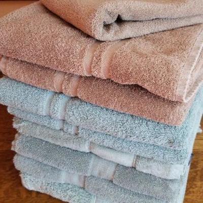 LOT #223: Ralph Lauren Assorted Color Bath Towels