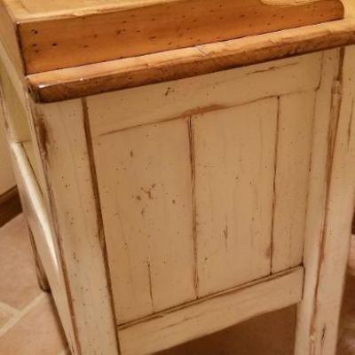 LOT #234: Wood Towel Storage Shelf w/ Drawer