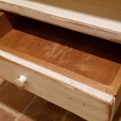 LOT #234: Wood Towel Storage Shelf w/ Drawer