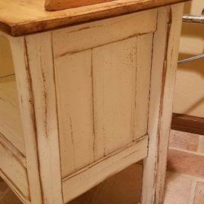 LOT #234: Wood Towel Storage Shelf w/ Drawer