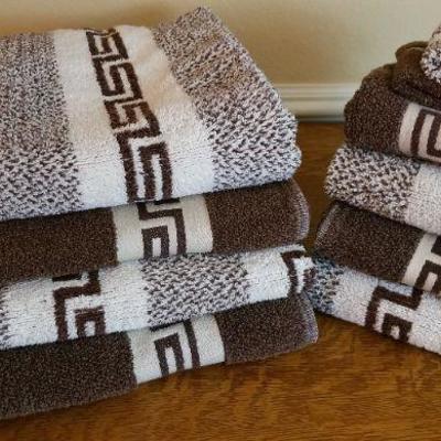 LOT #326: Vintage Ralph Lauren Towel Set