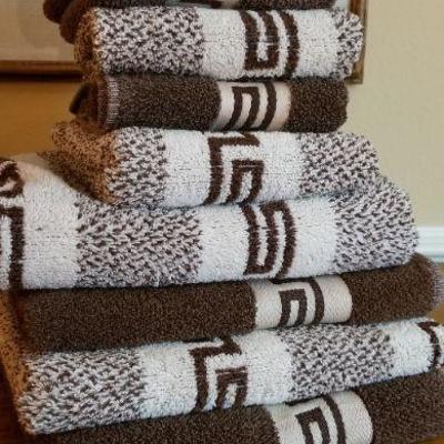 LOT #326: Vintage Ralph Lauren Towel Set