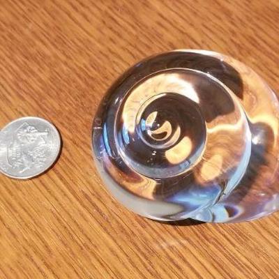 LOT #246: Stueben Glass Crystal Shell and Glass US Form 