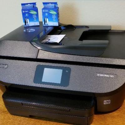 LOT #268: HP Envy Printer w/ 2 New Ink Cartridges