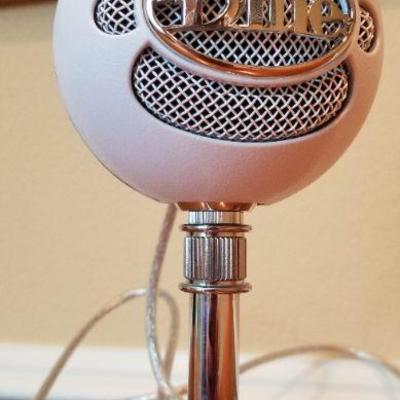LOT #275: BLUE USB Digital Microphone 