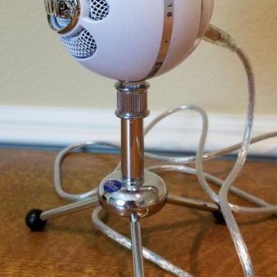 LOT #275: BLUE USB Digital Microphone 