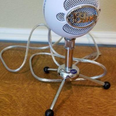 LOT #275: BLUE USB Digital Microphone 