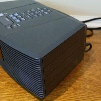 LOT #276: BOSE Wave CD Radio w/ remote