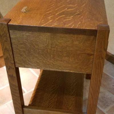 LOT #277: Vintage STICKLEY End Table w/ Drawer