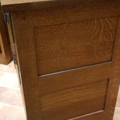 LOT #279: Vintage STICKLEY Storage Cabinet w/ drawer