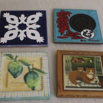 LOT #283: (4) Assorted Hot Plates