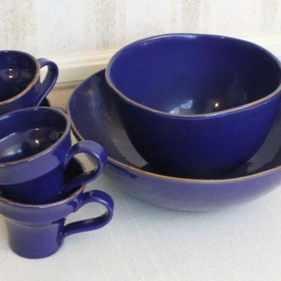 LOT #284: Dark Blue Made in Italy VIETRIâ„¢ Bowl Set w/ Coffee Mugs