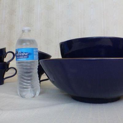 LOT #284: Dark Blue Made in Italy VIETRIâ„¢ Bowl Set w/ Coffee Mugs