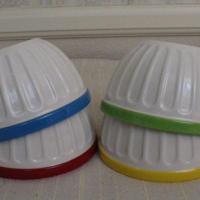 LOT #287: (4) Colorful Starbucksâ„¢ Bowls