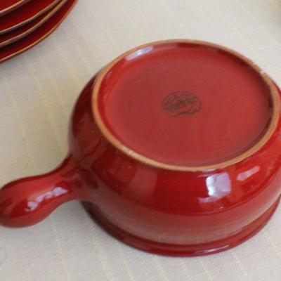 LOT #289: Dark Red VIETRIâ„¢ Made in Italy Dinnerware Set