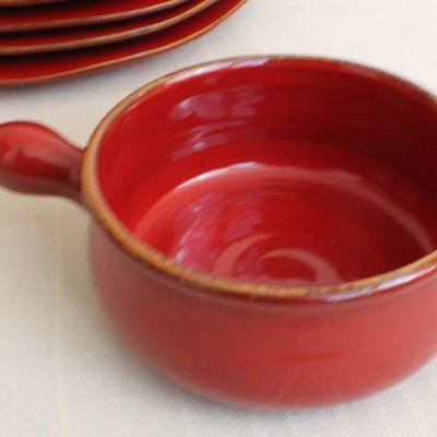 LOT #289: Dark Red VIETRIâ„¢ Made in Italy Dinnerware Set