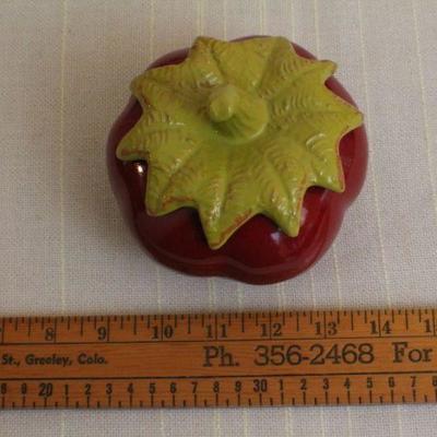 LOT #290: VIETRIâ„¢ Dark Blue Serving Dish w/ Ceramic Tomato (unmarked VIETRIâ„¢)
