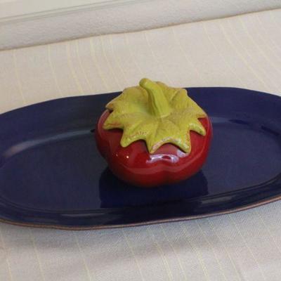 LOT #290: VIETRIâ„¢ Dark Blue Serving Dish w/ Ceramic Tomato (unmarked VIETRIâ„¢)