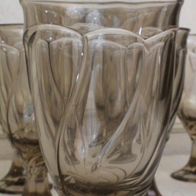 LOT #295: Vintage Brown Drinking Glasses Large (8) Total