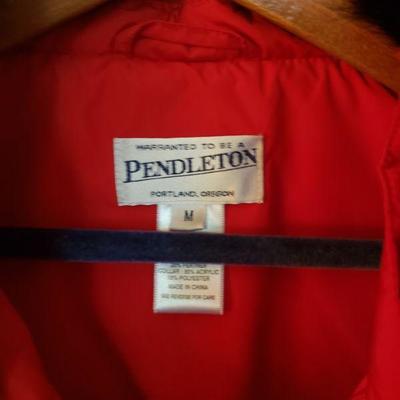 Lot 304: Pendleton Quilted Puffer Jacket