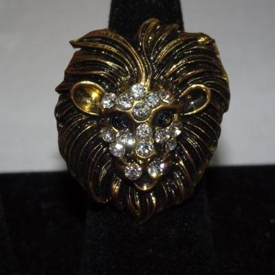 Gold Tone Lions Head Adjustable Ring, King of the Jungle! 