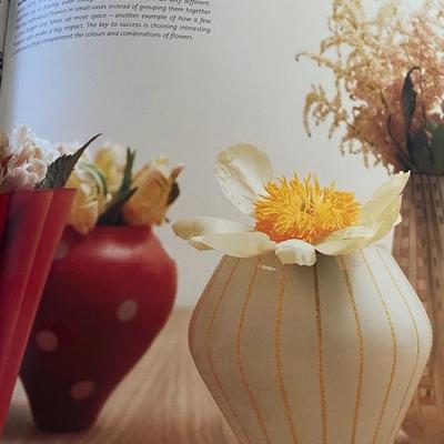 WORLD FLOWERS coffee table book by Jane Packer 
