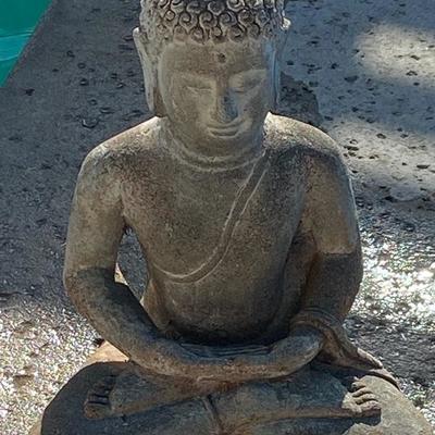 BUDDHA statue