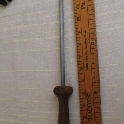 LOT #326: J.A. Henckelsâ„¢ Wood Knife Block w/ Assorted Knives