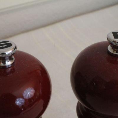 LOT #327: PEUGEOTâ„¢ Dark Red Enamel Made in France Salt and Pepper Grinders