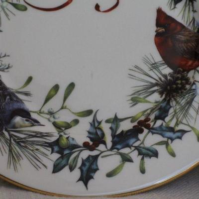 LOT #328: Vintage LENOXâ„¢ "Winter Greetings" Holiday Fine Ivory China Plates