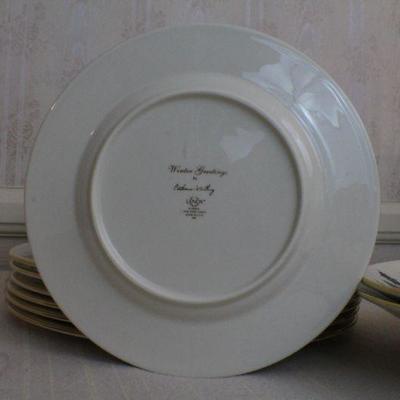 LOT #328: Vintage LENOXâ„¢ "Winter Greetings" Holiday Fine Ivory China Plates