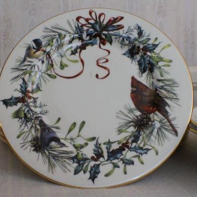LOT #328: Vintage LENOXâ„¢ "Winter Greetings" Holiday Fine Ivory China Plates