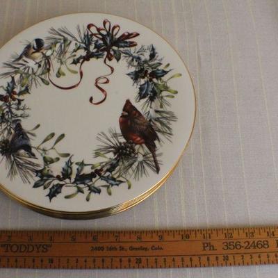 LOT #328: Vintage LENOXâ„¢ "Winter Greetings" Holiday Fine Ivory China Plates