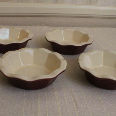 LOT #329: Williams & Sonomaâ„¢ Set of (4) Dark Red Ovenware Bowls