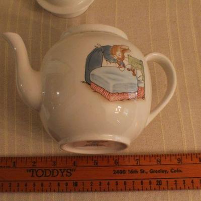 LOT #330: HUGE Wedgewoodâ„¢ Beatrix Potter Peter Rabbit Theme China Set