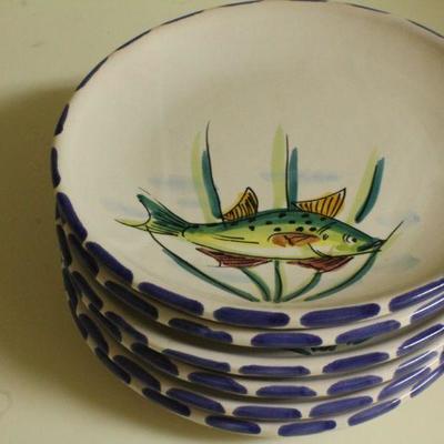 LOT #332: Large VIETRIâ„¢ Made in Italy Handpainted Sealife Dish Set