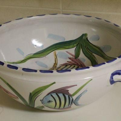 LOT #332: Large VIETRIâ„¢ Made in Italy Handpainted Sealife Dish Set