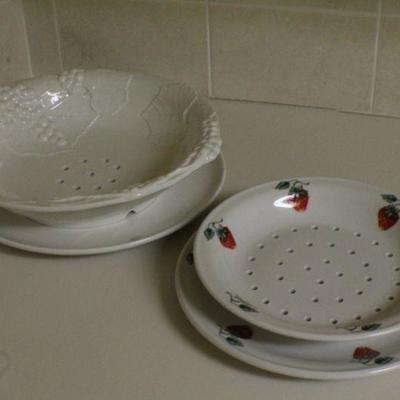 LOT #334: (2) Fruit Bowls (Italy and France)
